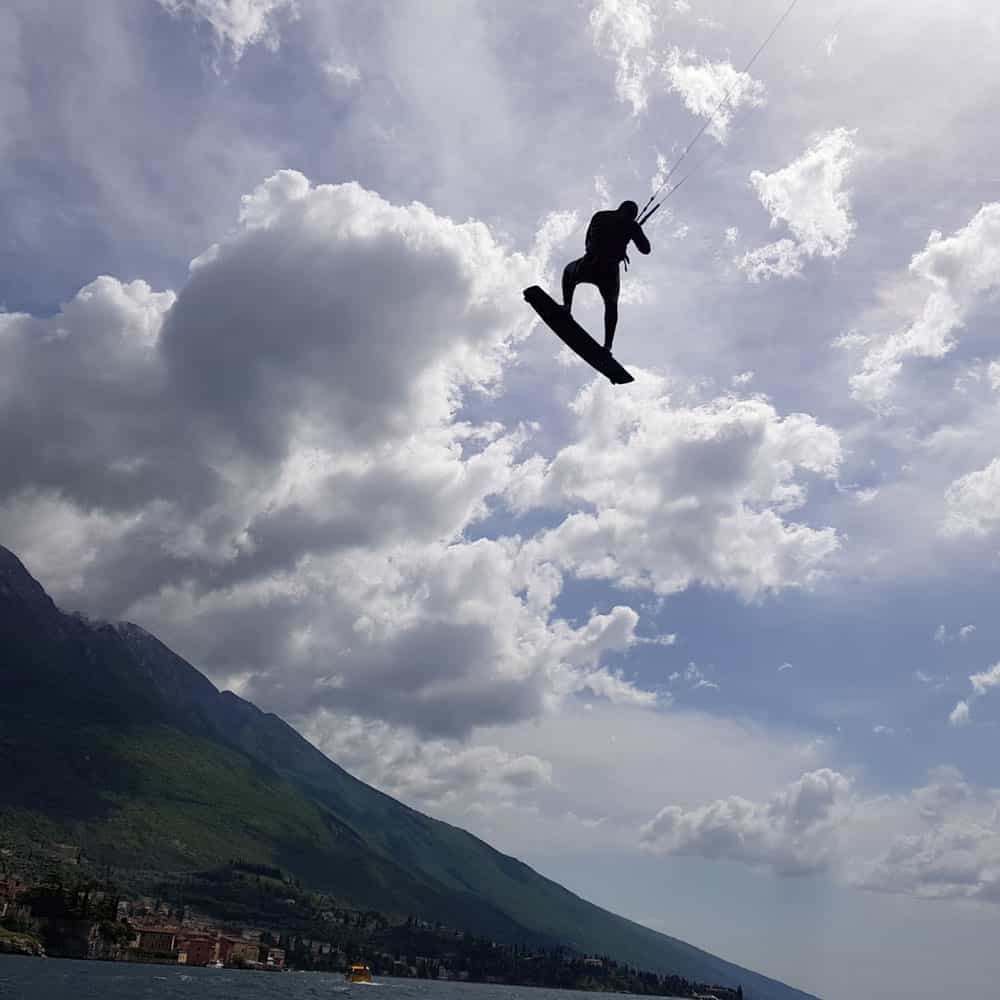 Easykite-board-kite-Greg-jump